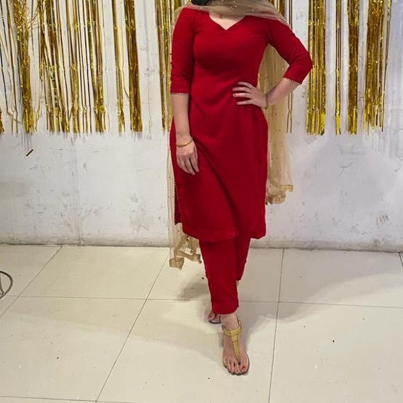 Red velvet pant suit with lace border - Picture 1 of 2